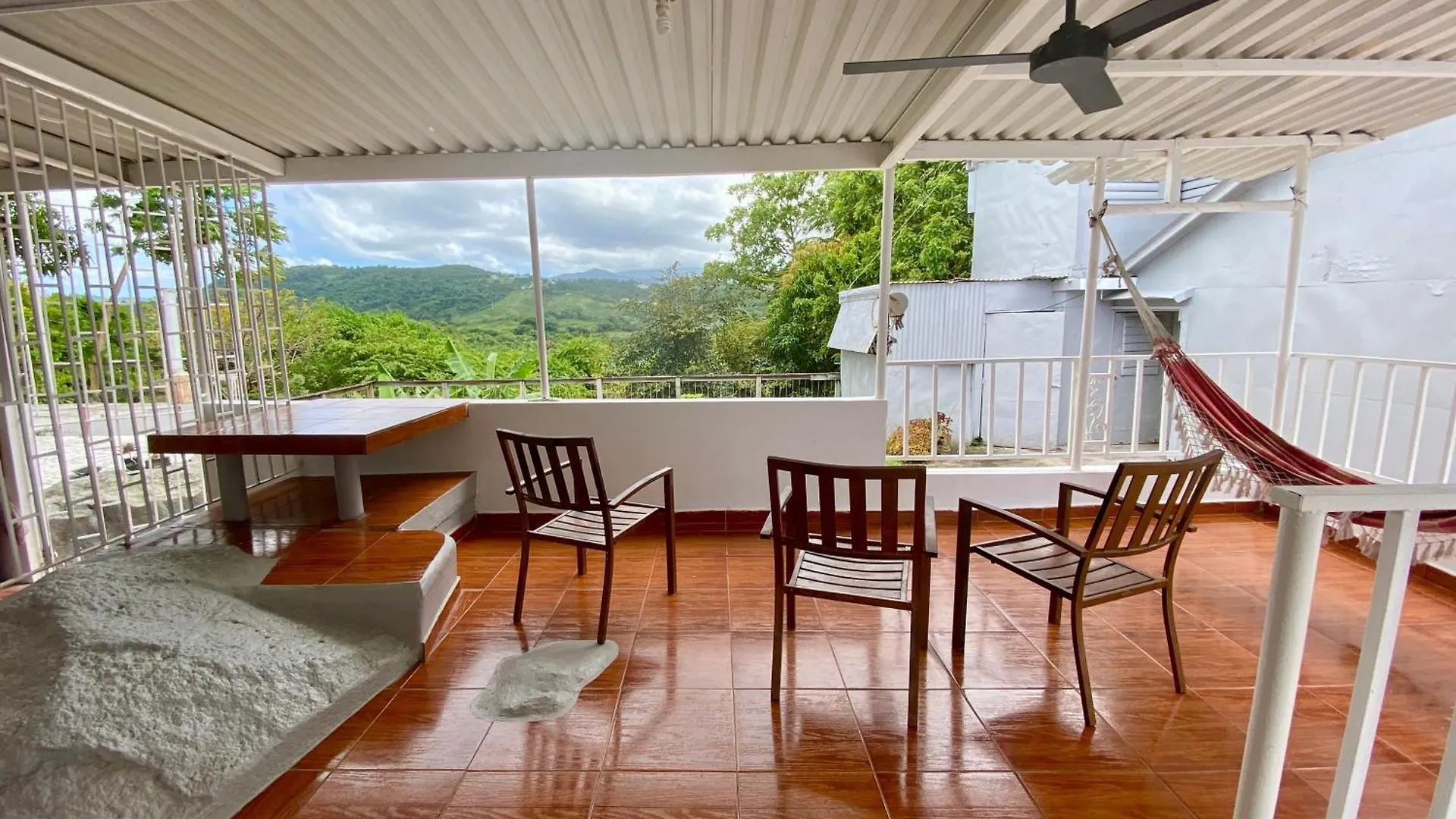 Lucky Luquillo Solar El Yunque & Beach Retreat - 360 Ocean & Rainforest Views Playa Fortuna 0*,  Porto Rico